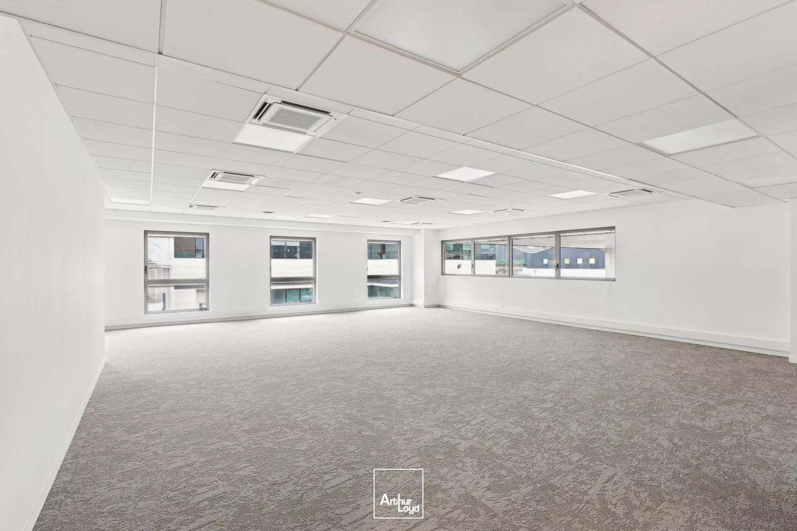 Parc Eiffel Nanterre Seine - Logistique urbaine à Nanterre - Locaux neufs dans un immeuble nouvelle génération 