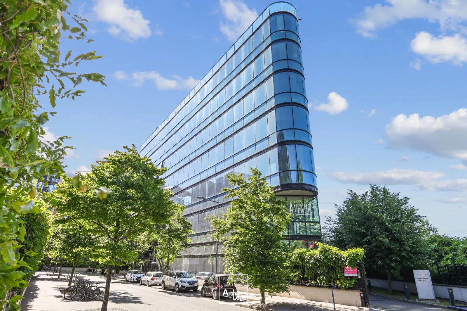 Asnières sur Seine - Vastes plateaux de bureaux ergonomiques et ultra-lumineux à louer - Immeuble serviciel de standing