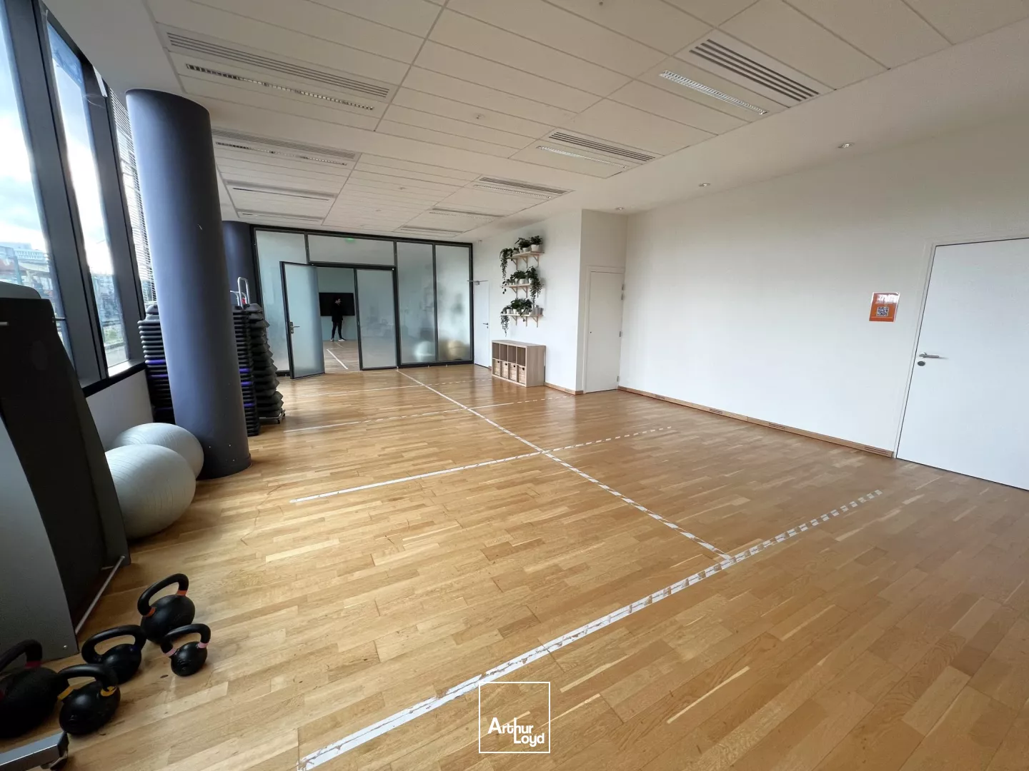 Bureaux labellisés et full services, proche du RER A, à Rueil Malmaison, 