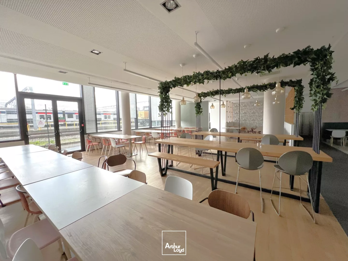 Bureaux labellisés et full services, proche du RER A, à Rueil Malmaison, 