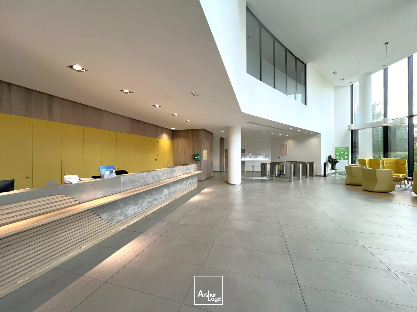 Bureaux labellisés et full services, proche du RER A, à Rueil Malmaison, 