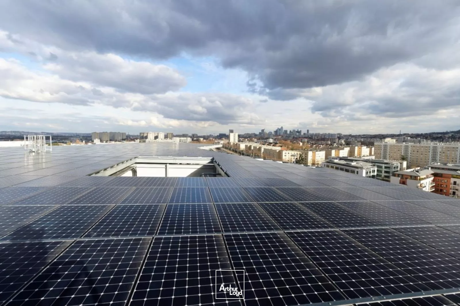 Bureaux labellisés et full services, proche du RER A, à Rueil Malmaison, 