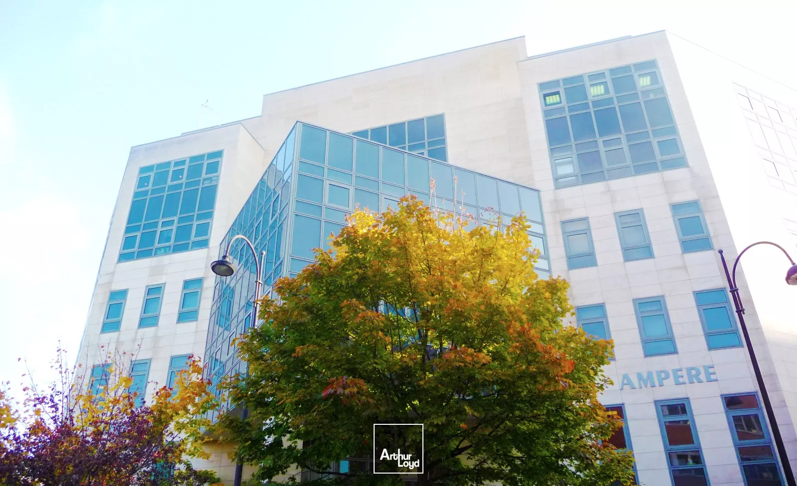 Bureaux modernes et modulables à Rueil sur Seine - Quartier dynamique - Nombreux parkings
