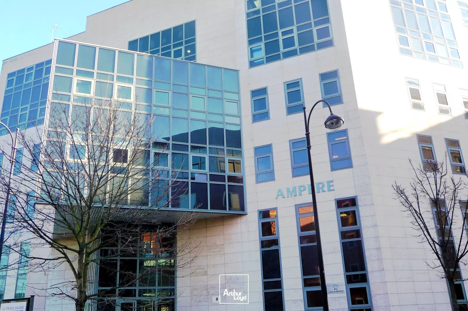 Bureaux modernes et modulables à Rueil sur Seine - Quartier dynamique - Nombreux parkings