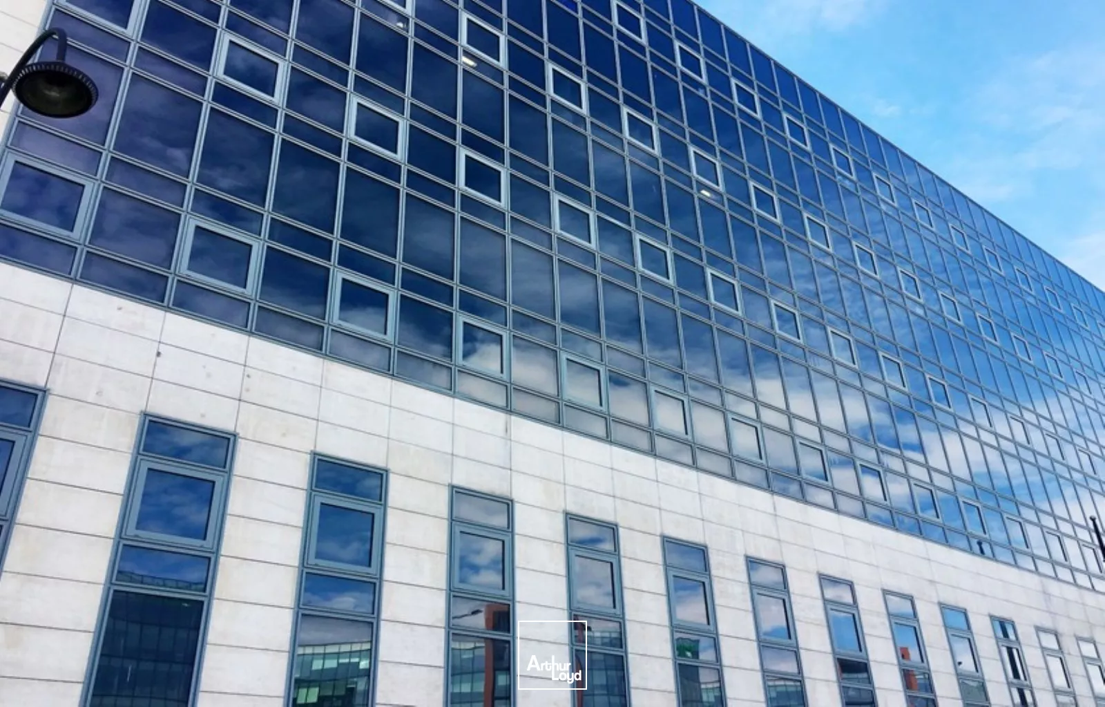 Bureaux modernes et modulables à Rueil sur Seine - Quartier dynamique - Nombreux parkings
