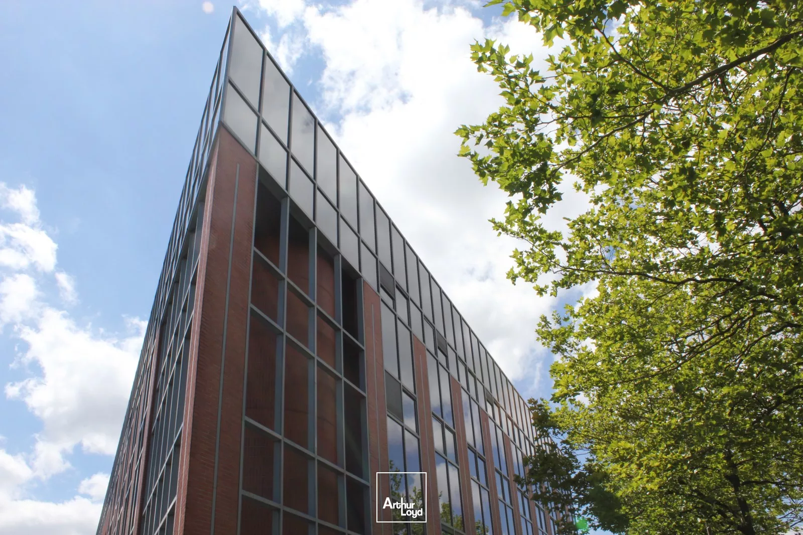 CENTRE VILLE DE SQY, Bureaux à Louer