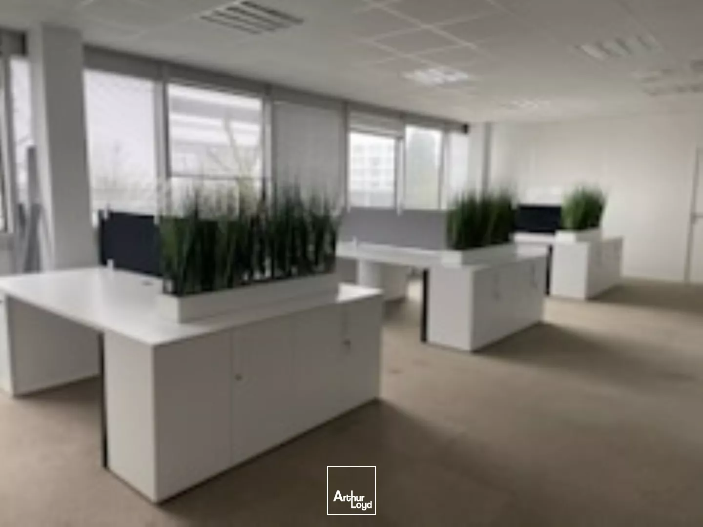 Bâtiment indépendant de bureaux à vendre - 1 385 m² - Paris Nord 2 Roissy CDG