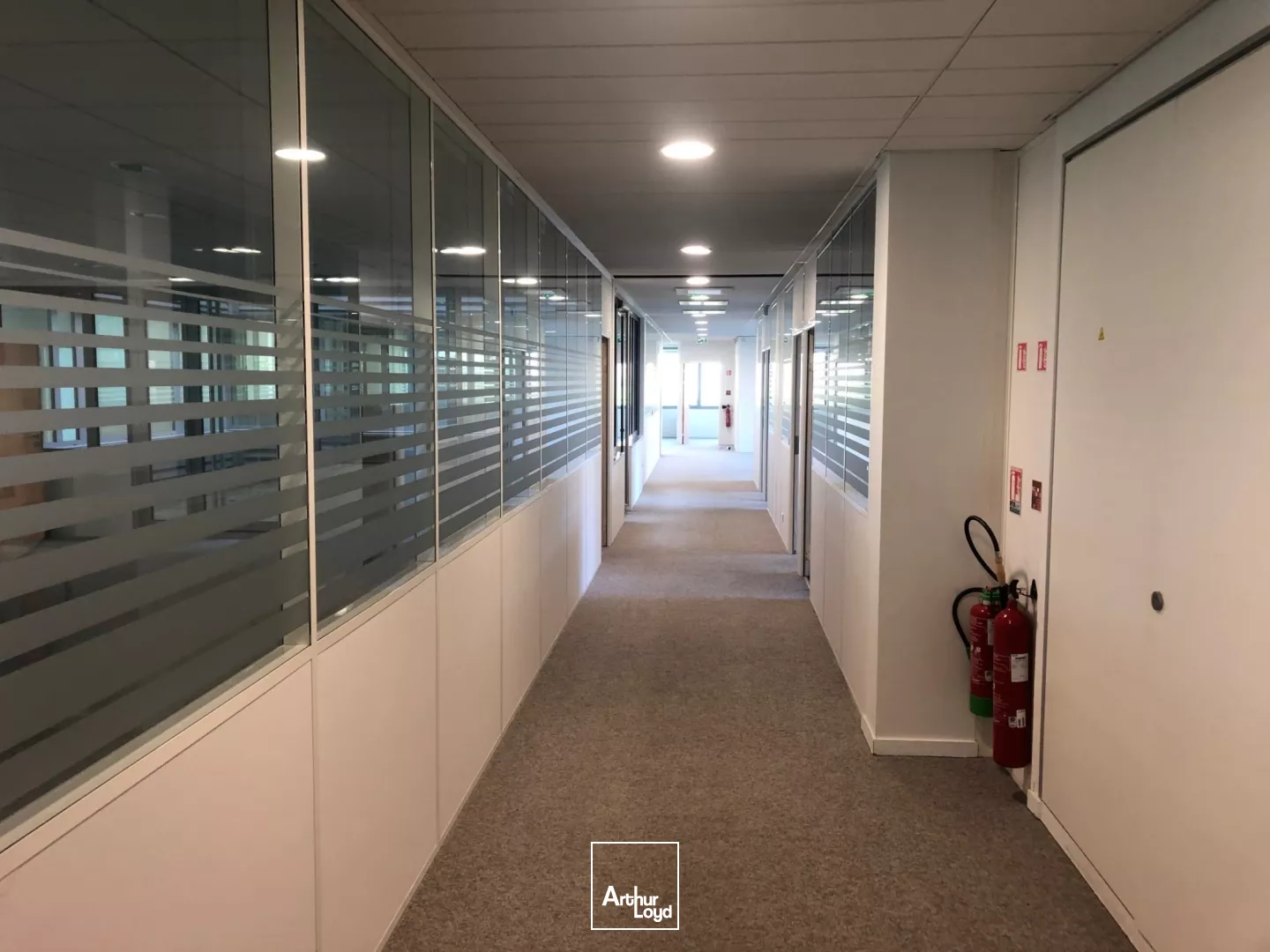Bureaux à louer à Roissy - Immeuble Orion, 271 m² RDC & 318 m² 1er étage, BREEAM In Use Very Good, cadre paysager Golf