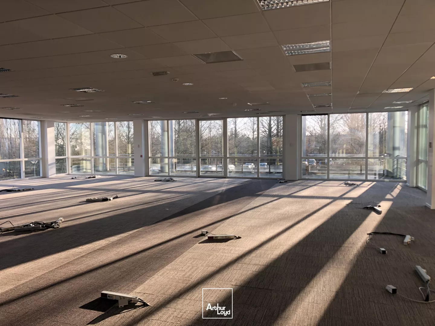 Bureaux certifiés BREEAM à louer - 1 301 m² divisibles dès 260 m² - Paris Nord 2 Roissy CDG
