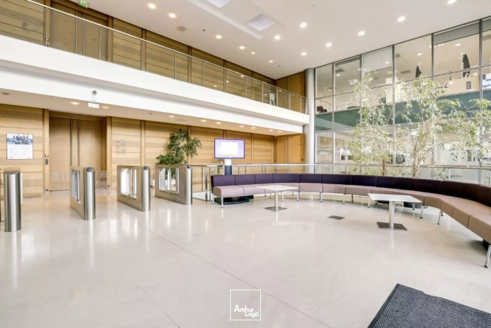 Bureaux certifiés BREEAM à louer - 1 301 m² divisibles dès 260 m² - Paris Nord 2 Roissy CDG