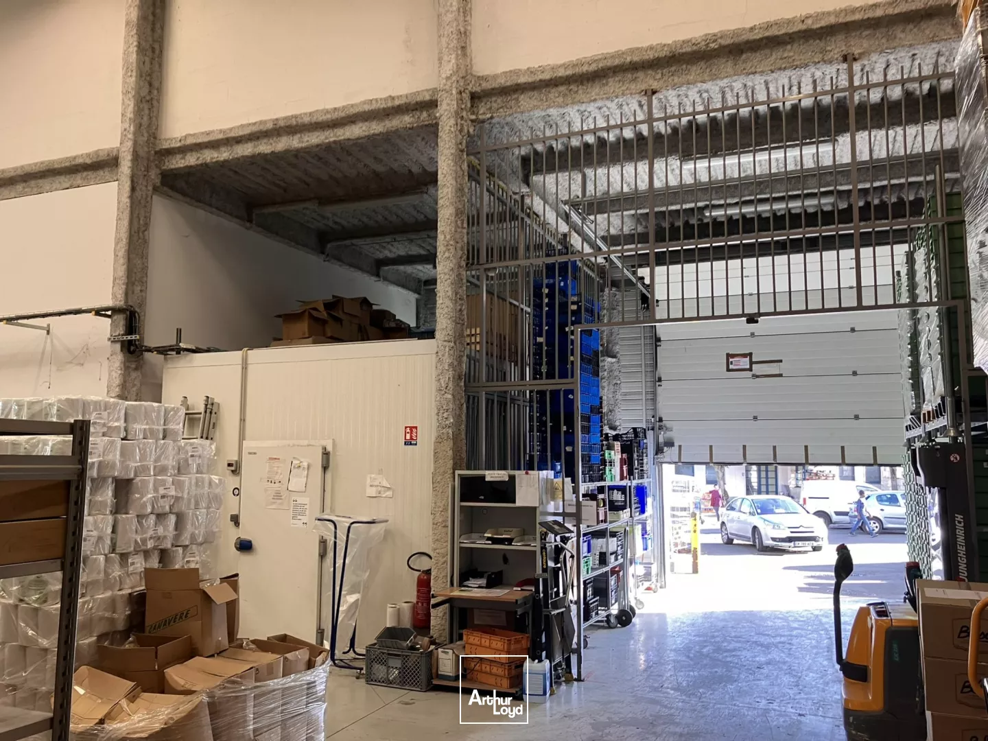 Complexe d'activités URBAPARC - 4 519 m² divisibles à louer - Gateway Paris Nord - Autoroute A86 - Métro