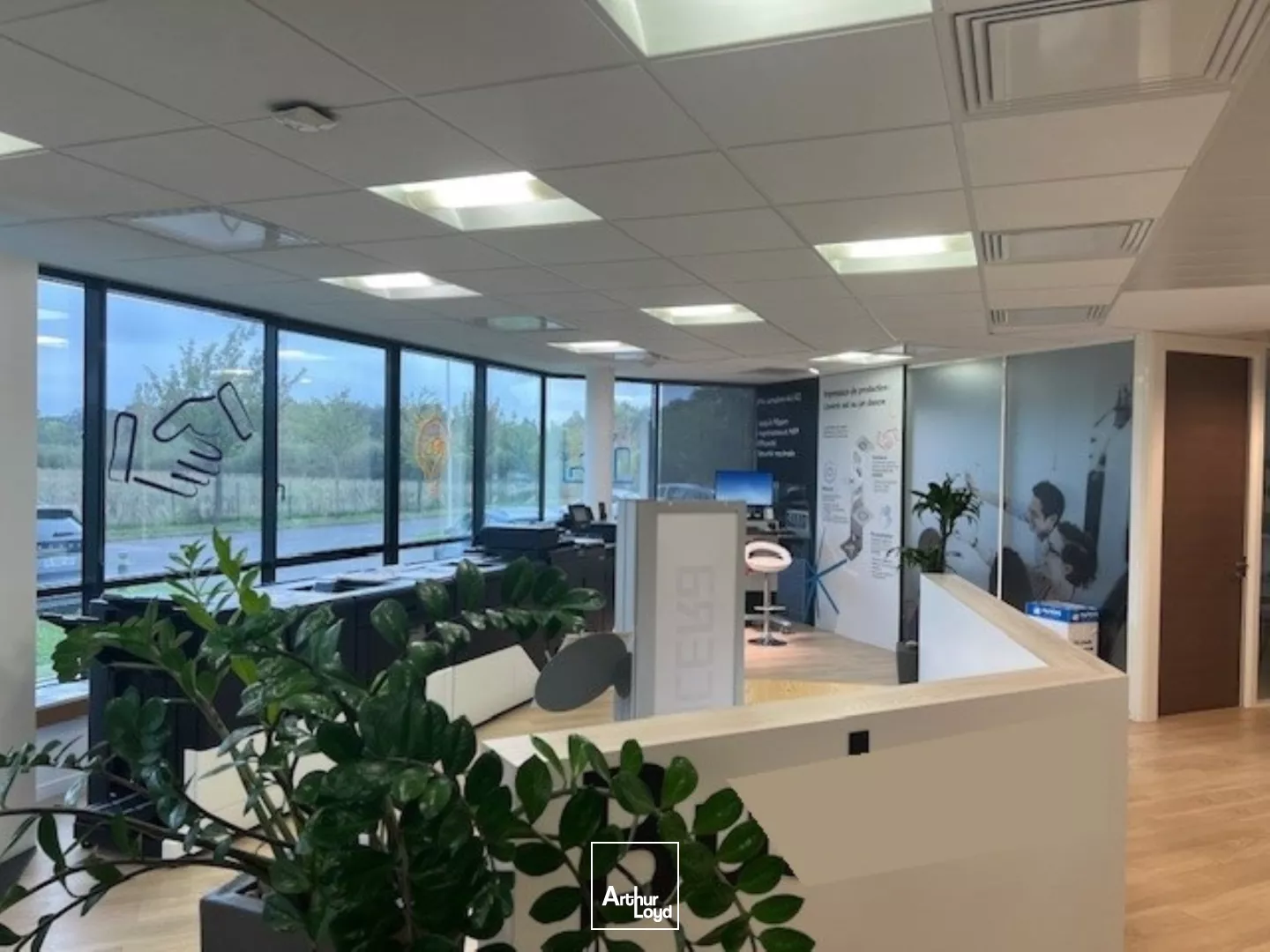 Bureaux à louer à SAINT AUBIN 91190