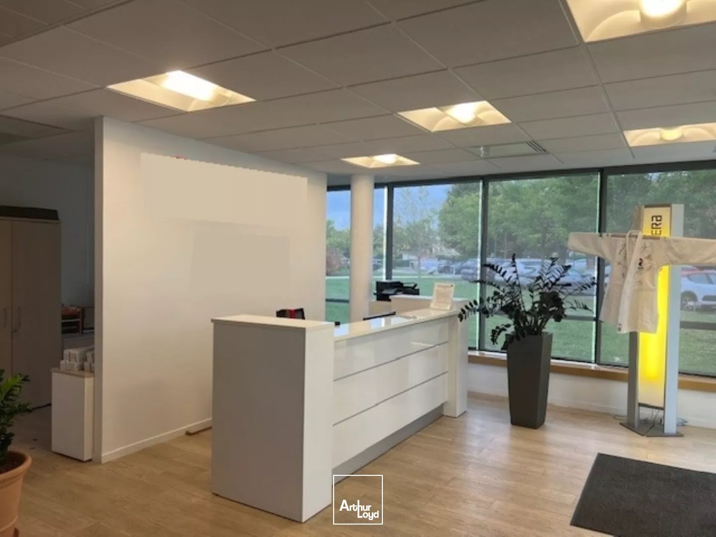 Bureaux à louer à SAINT AUBIN 91190