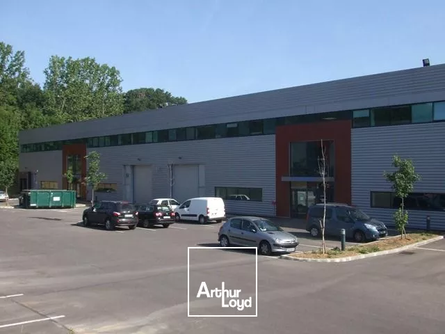 Activités et Bureaux à louer à VILLEBON SUR YVETTE 91140