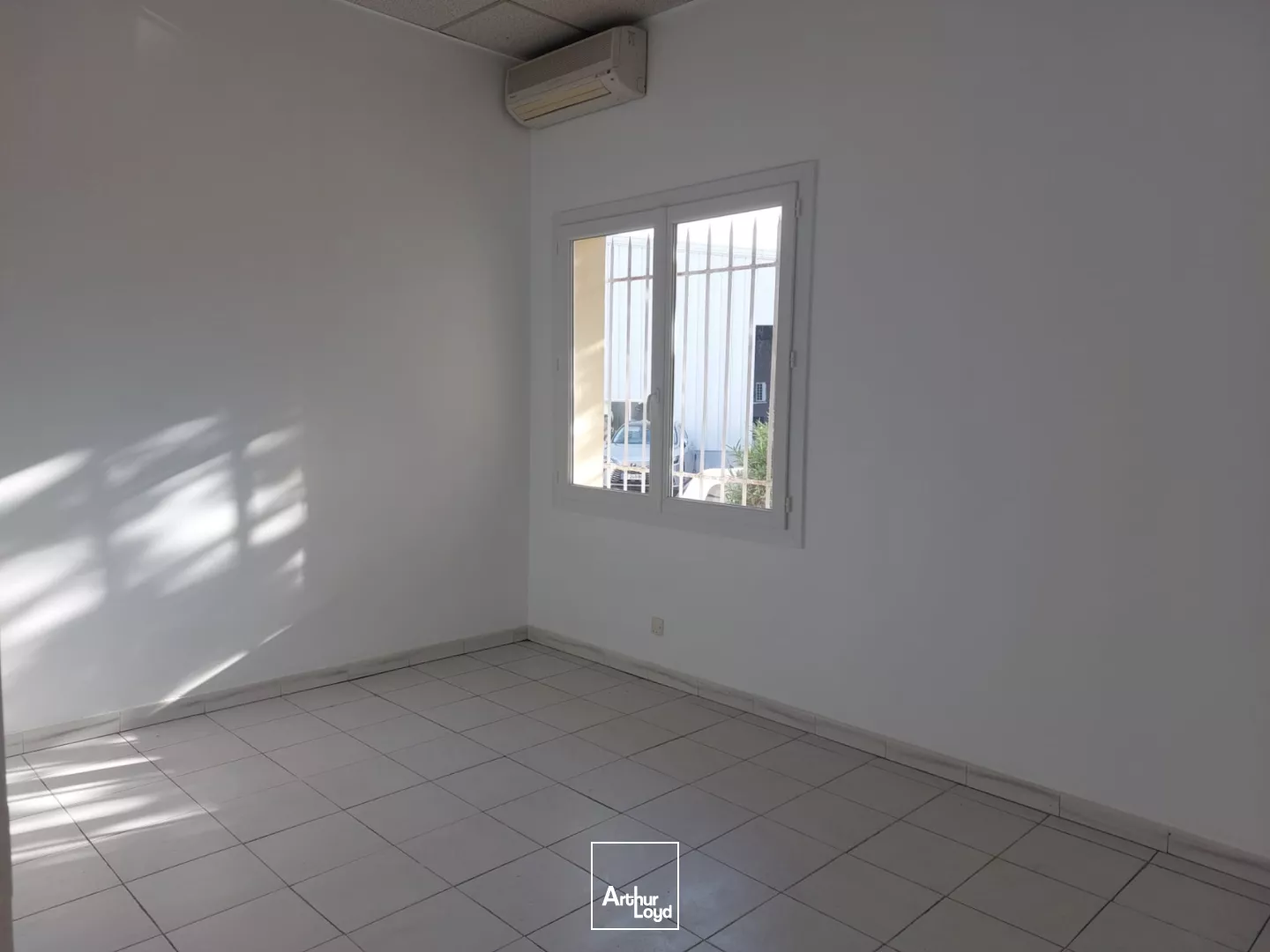 Bureaux PMR avec accès indépendant à louer - ZI Toulon Est - La Garde