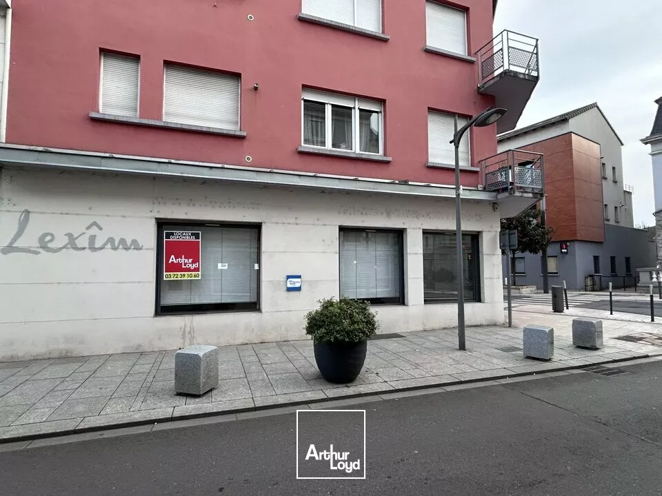 BUREAUX à VENDRE de 89.6 m²