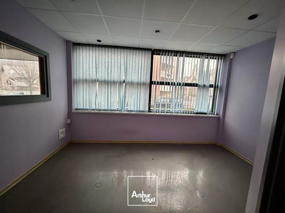 BUREAUX à LOUER de 391 m²