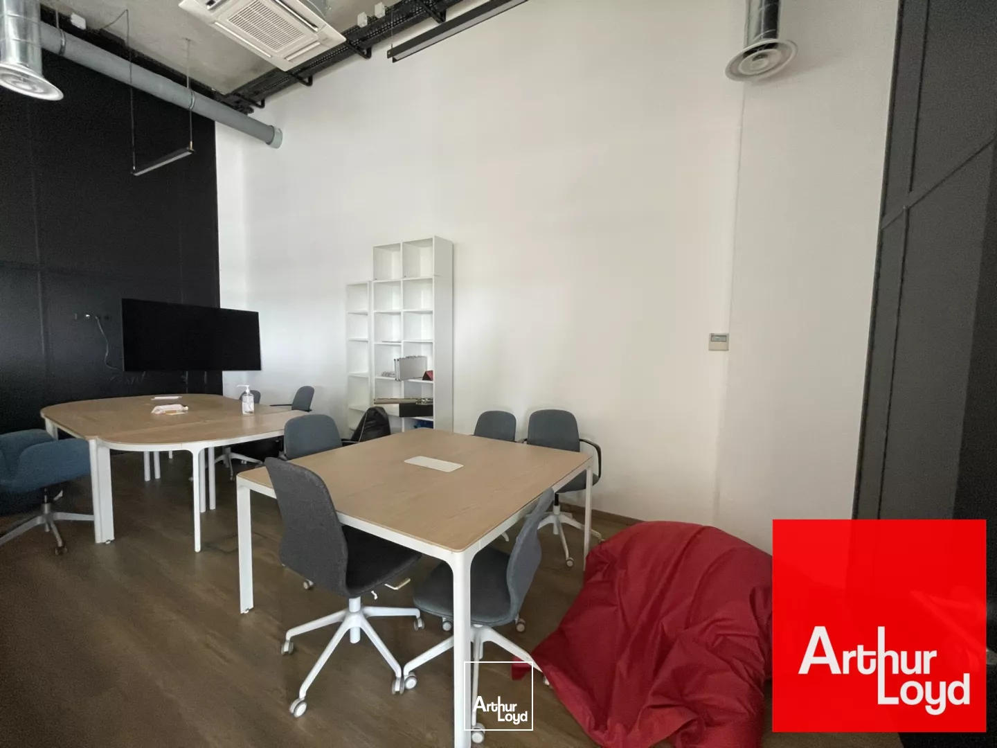BUREAUX RECENTS 543 M² DIVISIBLES A VENDRE A LOUER - MONTPELLIER GARE SUD DE FRANCE CAMBACERES