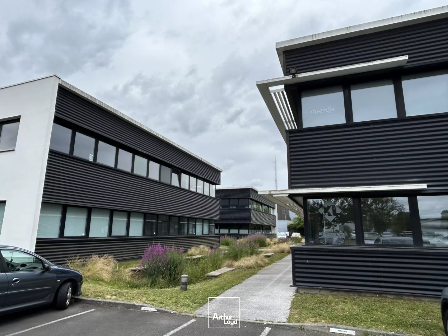 BUREAUX A LOUER OU A VENDRE-140 M²-SAINT HERBLAIN 