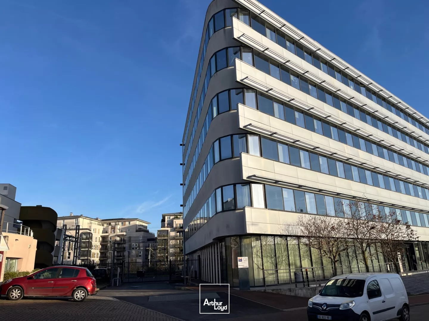 IMMEUBLE DE BUREAUX A LOUER PIED DE GARE ERMONT-EAUBONNE