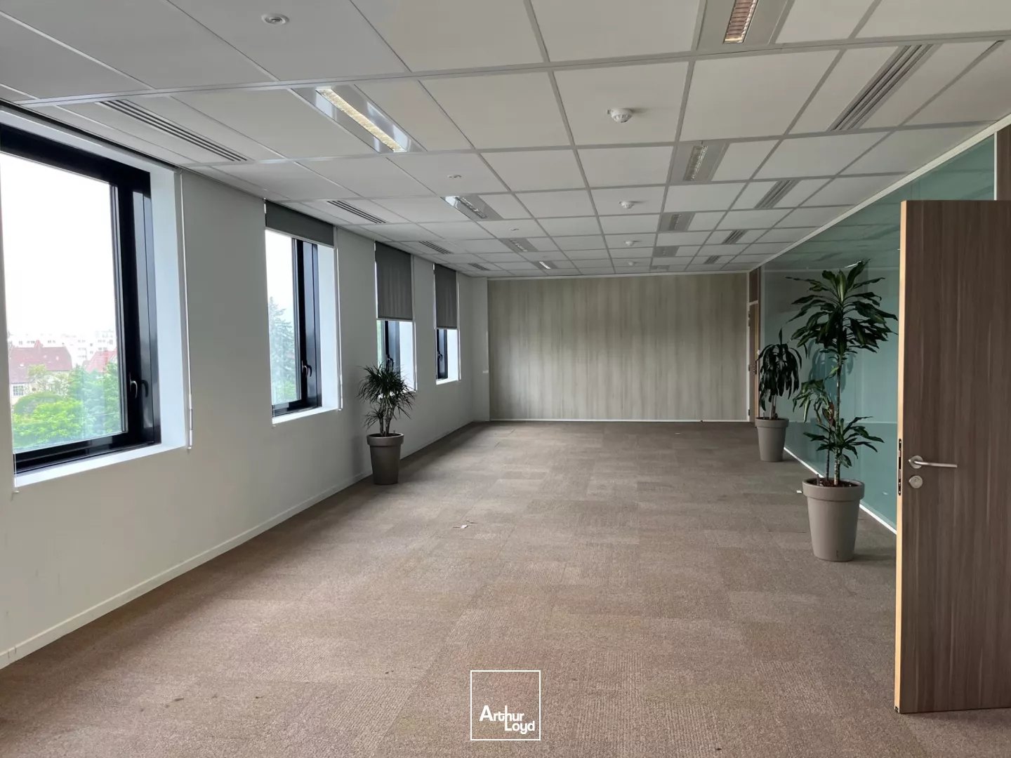 IMMEUBLE DE BUREAUX A LOUER PIED DE GARE ERMONT-EAUBONNE