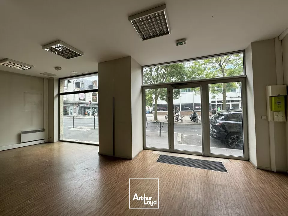 Local commercial - 103 m² - Tours centre