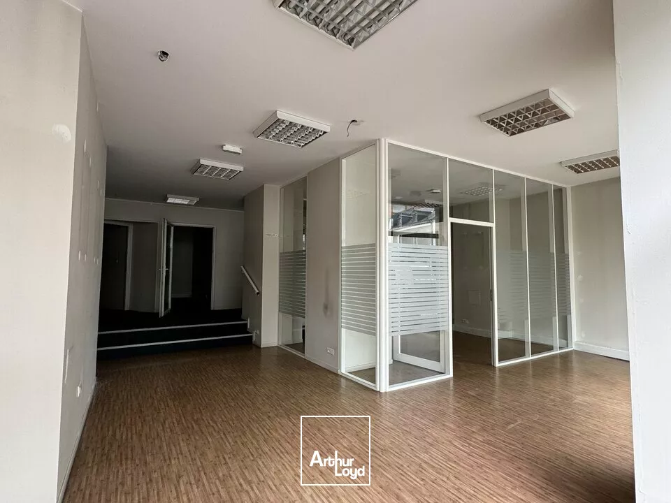 Local commercial - 103 m² - Tours centre