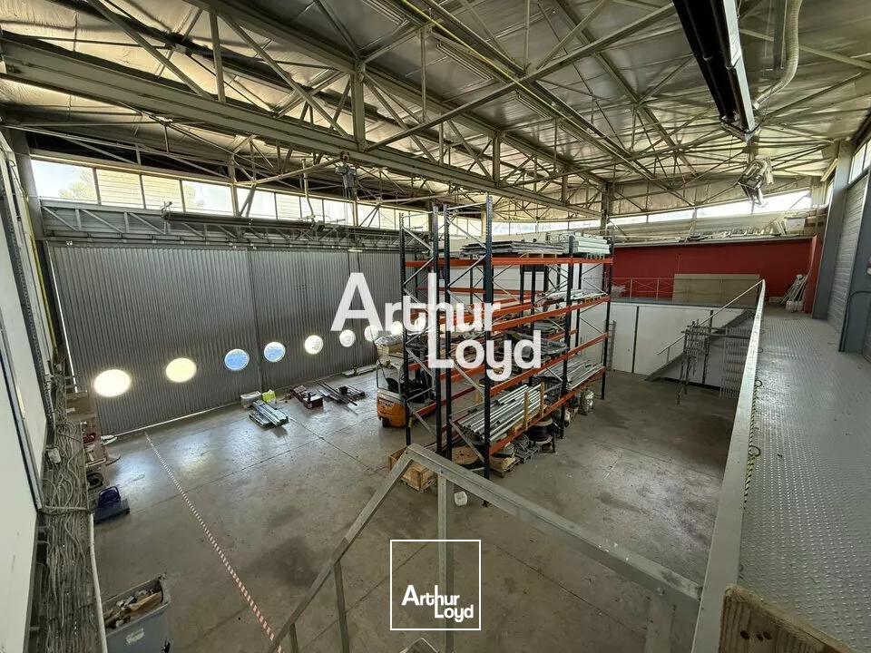 LOCAL D'ACTIVITE - ENTREPOT location à SAINT-RAPHAËL 83700