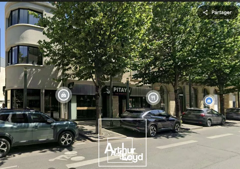 local commercial emplacement n°1 - centre ville, guierle, marché - terrasse et extraction 