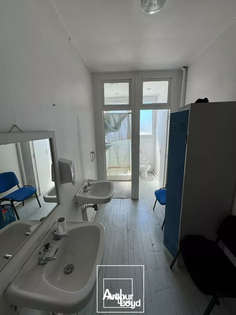 bureaux - zone ouest de brive - plain-pied - accessibilité PMR - parking attenant 