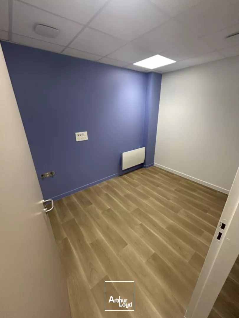 Local commercial de 365 m² à louer à Amiens Sud - Emplacement dynamique avec parking visiteurs