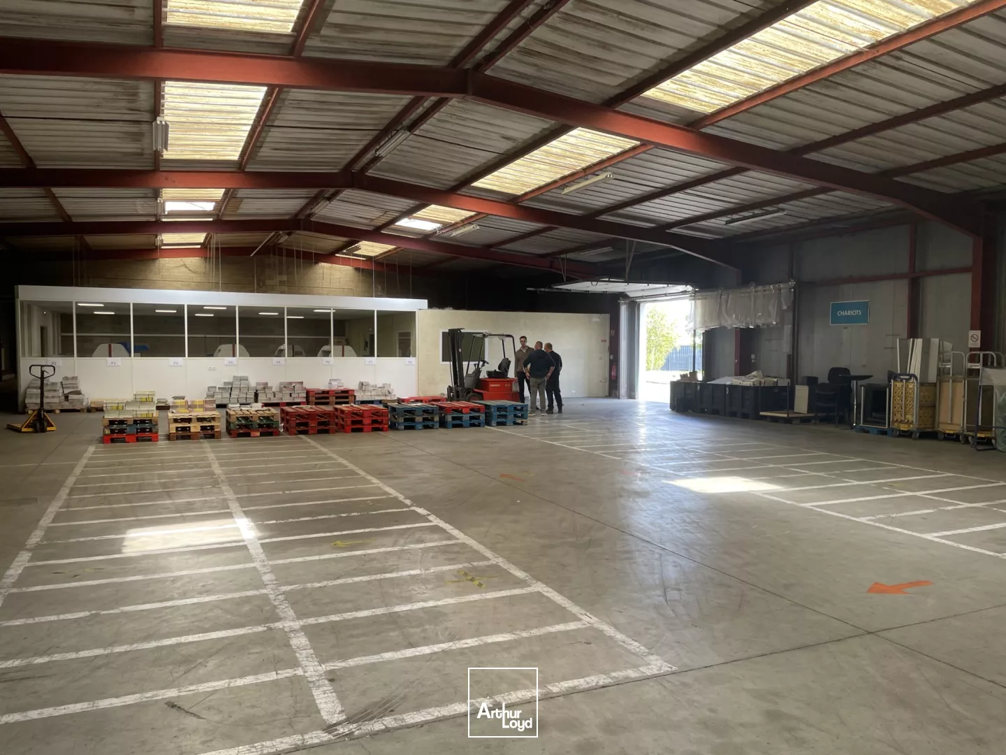 A Louer A vendre Entrepôt situé à Cambrai 