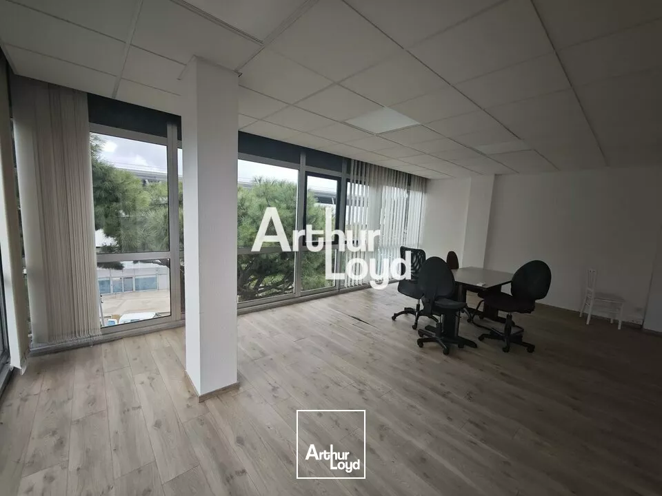 BUREAUX A LOUER DE 160M² SAINT LAURENT DU VAR