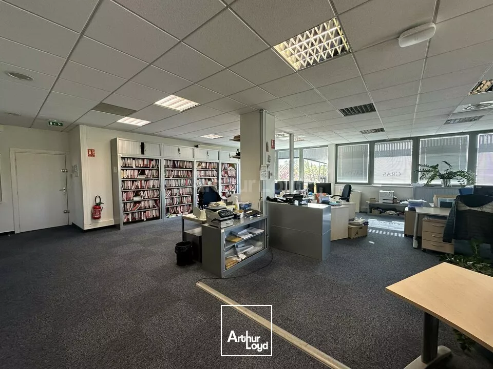 BUREAUX à LOUER de 490 m²
