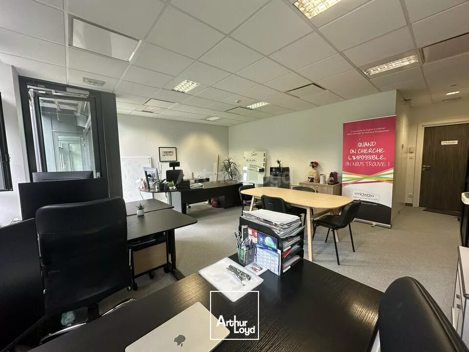 BUREAUX à VENDRE de 32 m²