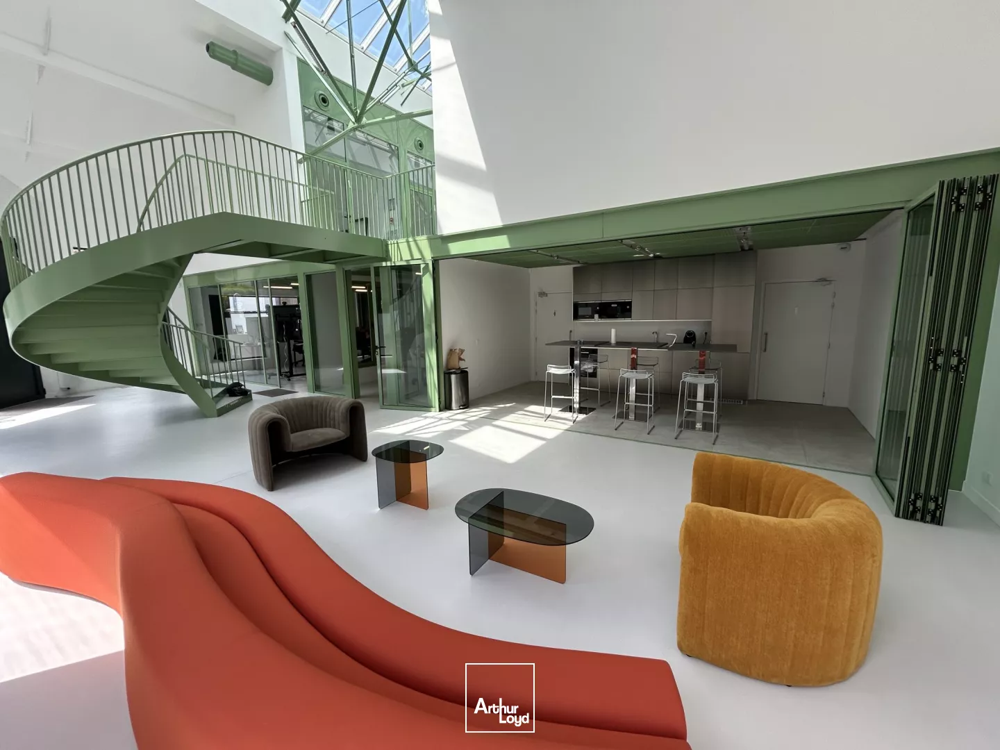 Bureaux atypiques à Courbevoie - Prestations de qualité - Environnement résidentiel