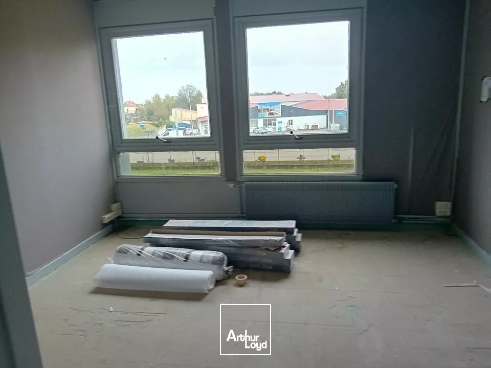 A VENDRE Bureaux en zone activité proche Louhans