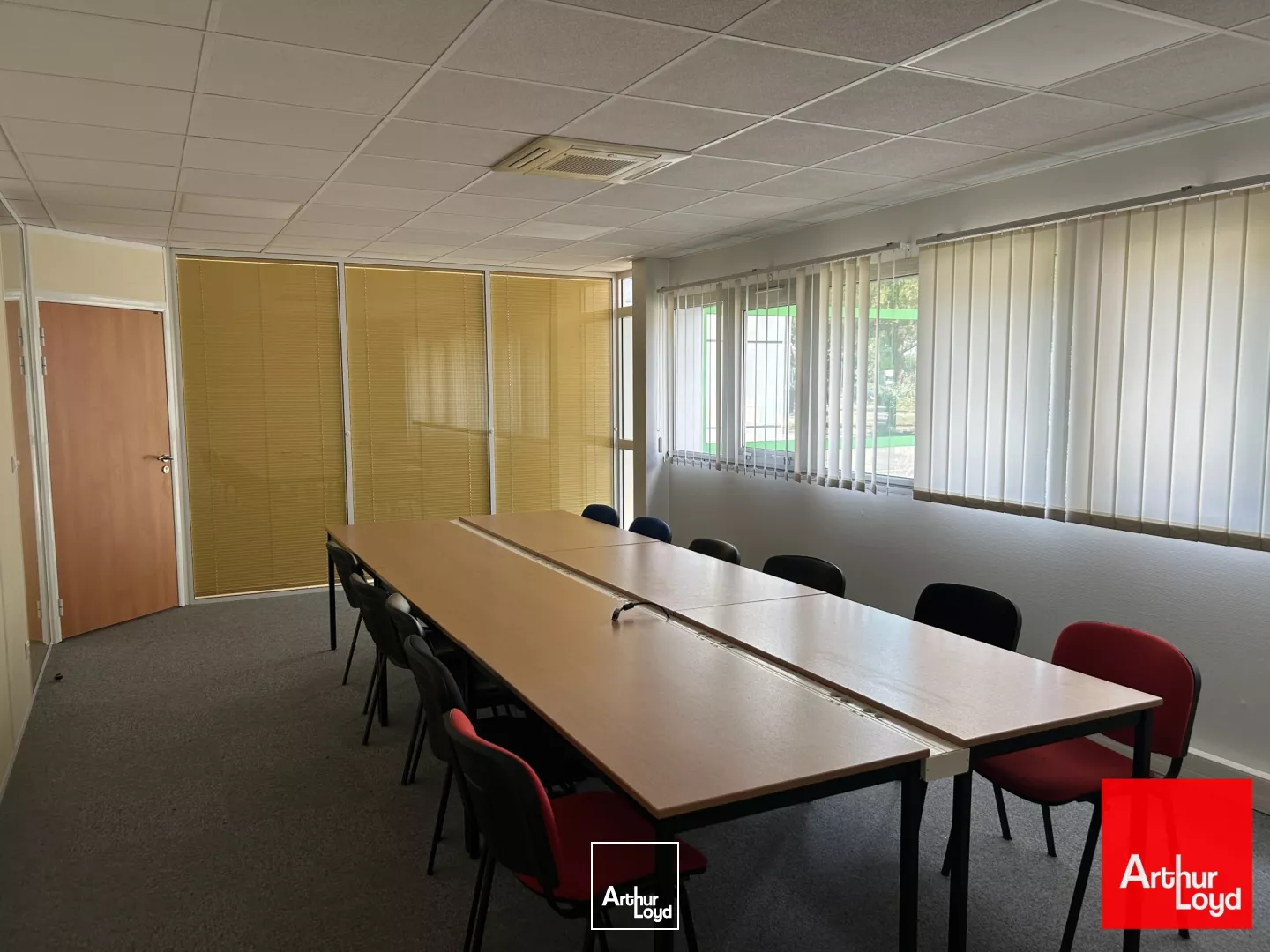 BUREAUX À LOUER À PARTIR DE 18 m² - CASTELNAU D'ESTRÈTEFONDS