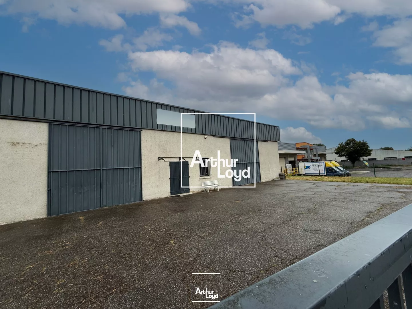 LOCAL D'ACTIVITE 1 200 m² - A LOUER - SAINT ALBAN