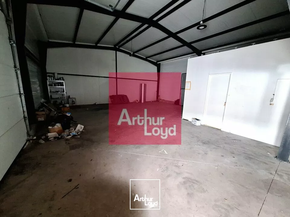 RIOM ZONE INDUSTRIELLE A VENDRE LOCAL ACTIVITE 150 M²