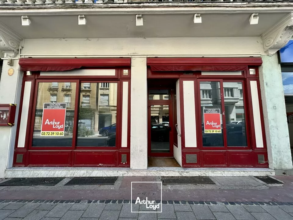 LOCAL COMMERCIAL à LOUER de 155 m²