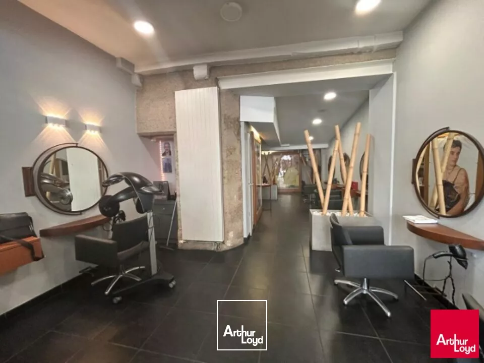 BLOIS - VENTE LOCAL COMMERCIAL DE 107,81 M² - CENTRE VILLE