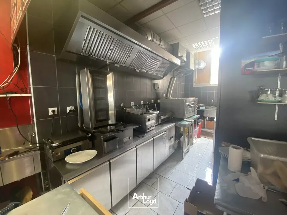 A VENDRE - FONDS DE COMMERCE DE 50 m2 