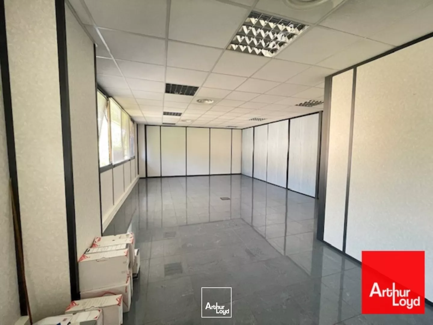 BUREAUX A LOUER 483 M² - BAILLARGUES GOLF DE MASSANE - PROXIMITE AUTOROUTES