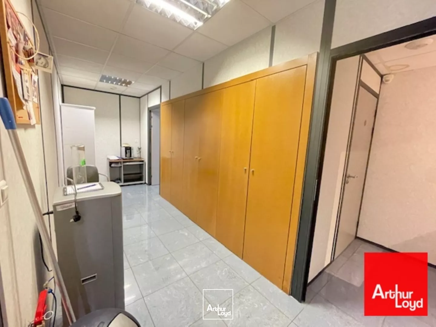 BUREAUX A LOUER 483 M² - BAILLARGUES GOLF DE MASSANE - PROXIMITE AUTOROUTES