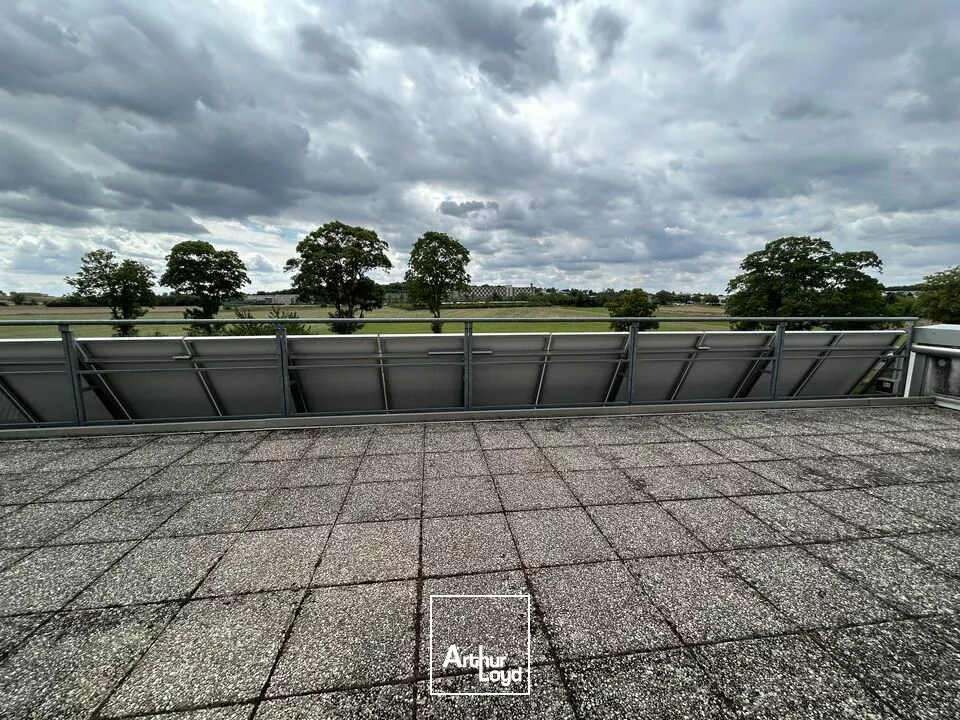 BUREAUX à LOUER de 371.5 m²