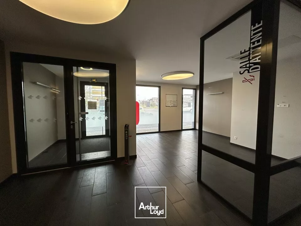 BUREAUX à LOUER de 258 m²