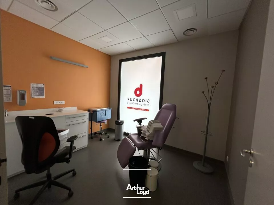 BUREAUX à LOUER de 258 m²