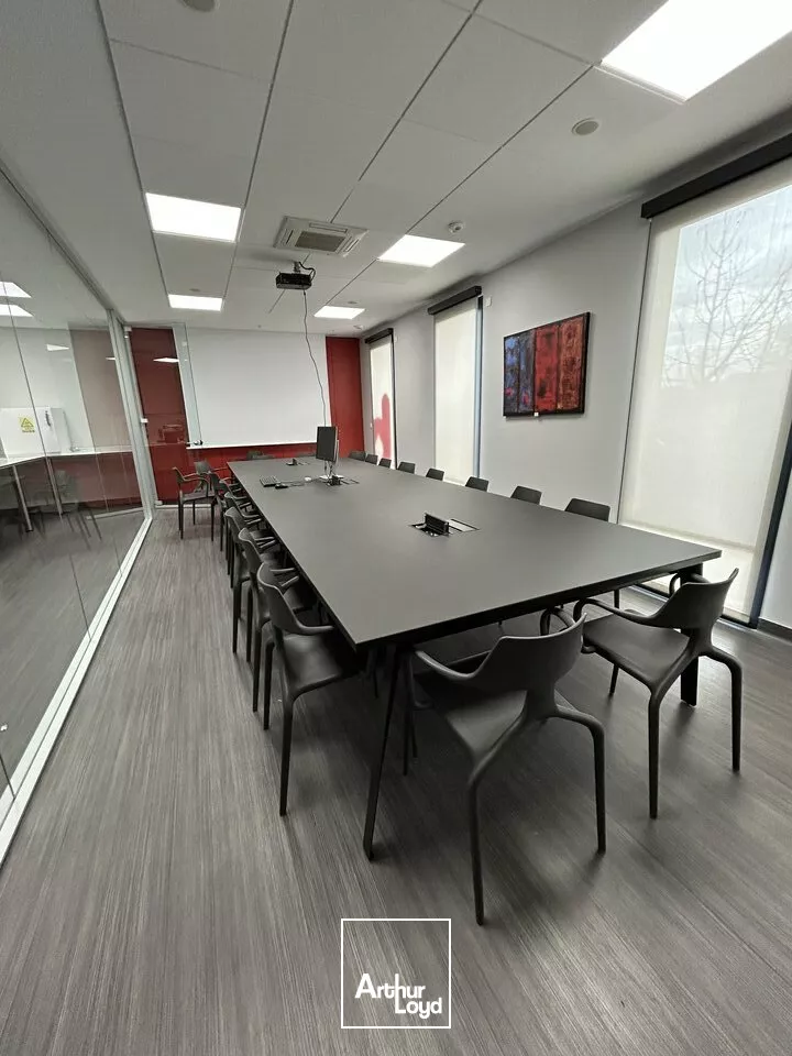 BUREAUX à LOUER de 258 m²