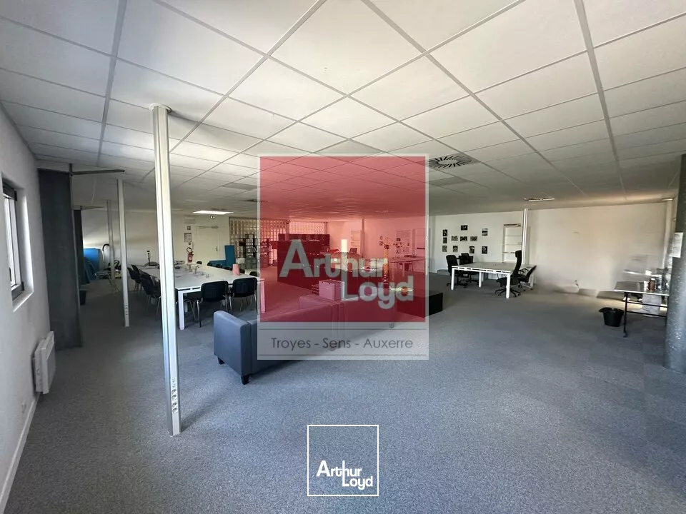 À LOUER  Bureaux 187 m² - TROYES